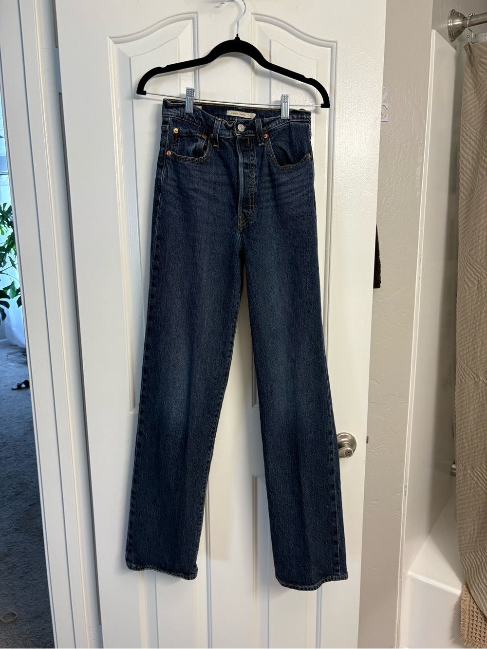 Levi’s ribcage straight jeans
